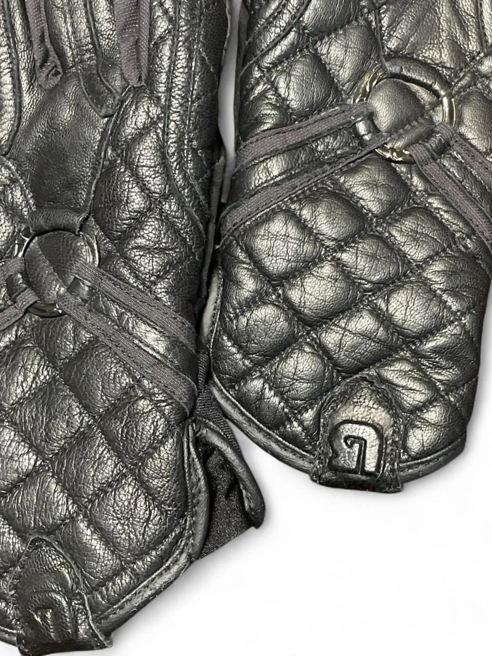 Women’s small Burton unique Quilted black Leather Gloves with silver hardware